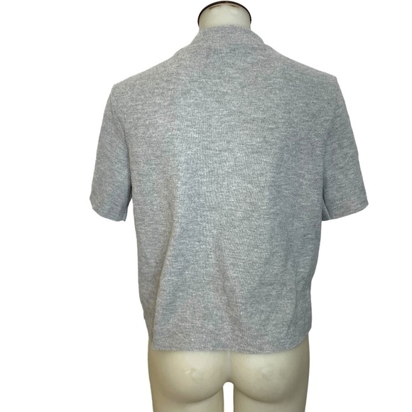 Ribbed Boxy Grey Heather Top 🤍 - Picture 3 of 7